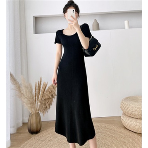 半袖ロングスカート 無地 スリムフィット ニットワンピース 薄手 半袖 ミディアム丈 夏服 お洒落 エレガント ハイウエスト スリムフィット 楽ちん シンプル レディースワンピース 大人可愛い