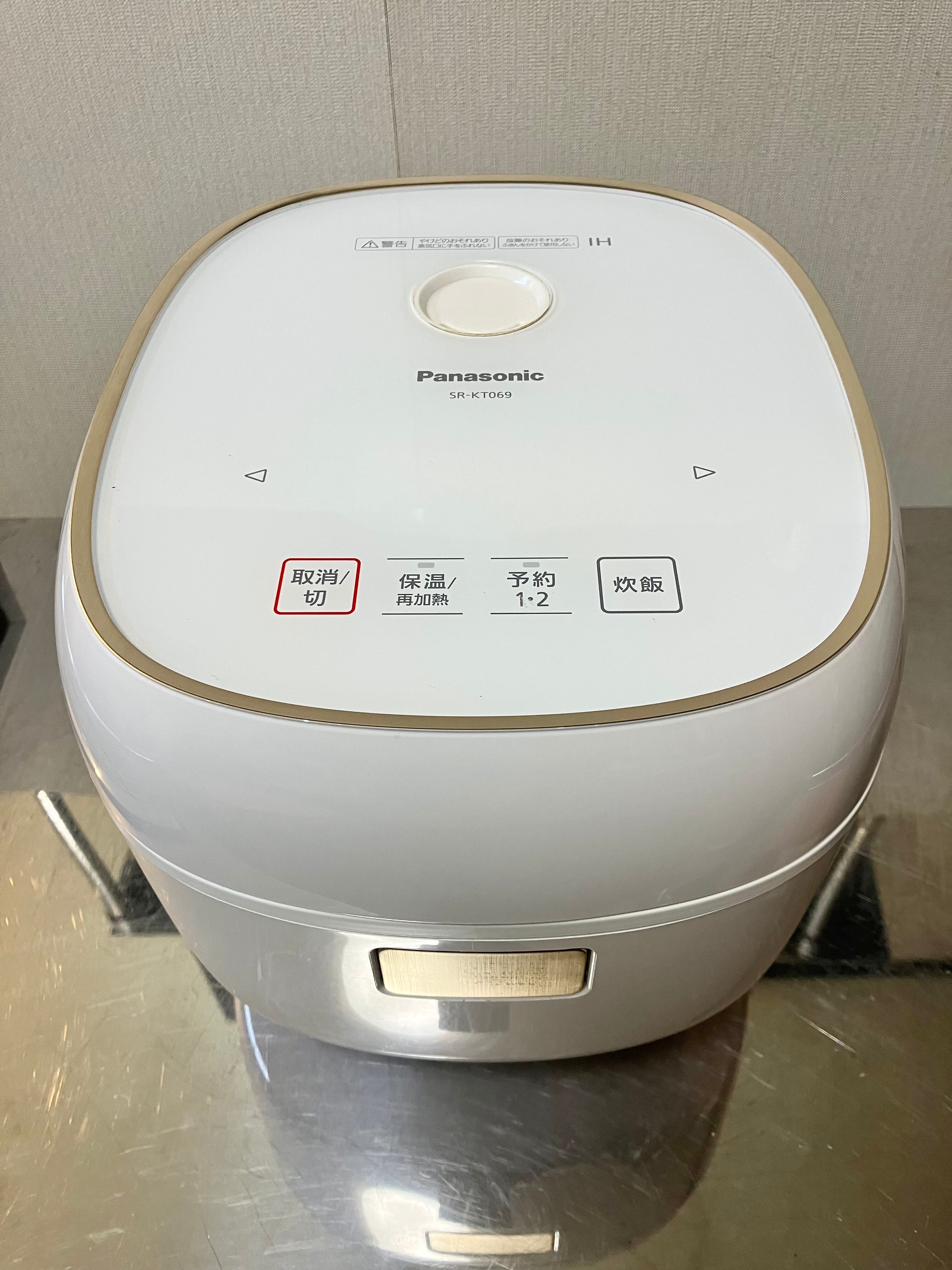 配達無料地域あり＊パナソニック IH炊飯器 3.5合炊き 2018年製＊ パナソニック SR-KT060-W IH炊飯器 3.5合炊き ホワイト : ヤマダデンキ