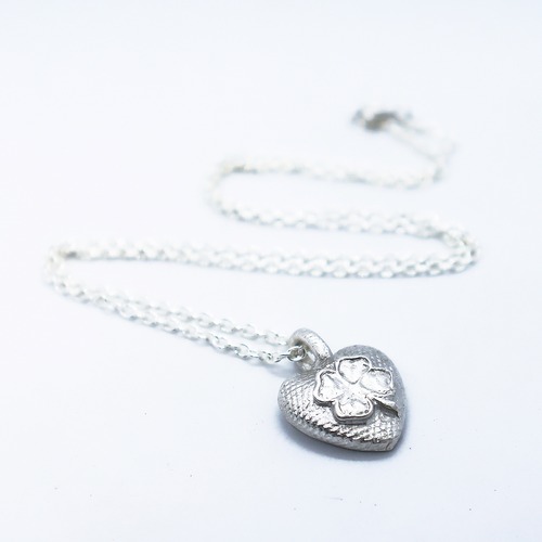 [n.107]04-001 SILVER999 TINY PENDANT<CLOVER>