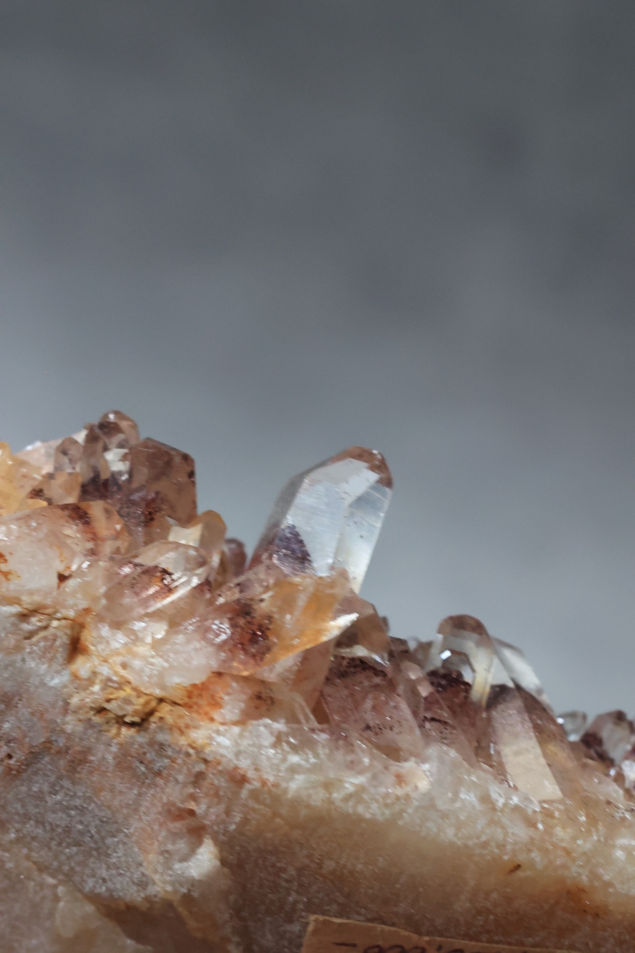 レッドファントムクォーツ クラスター「大地の幻影」Red Phantom Quartz Cluster ◇ 天然石・鉱物・パワーストーン・原石 | st00394