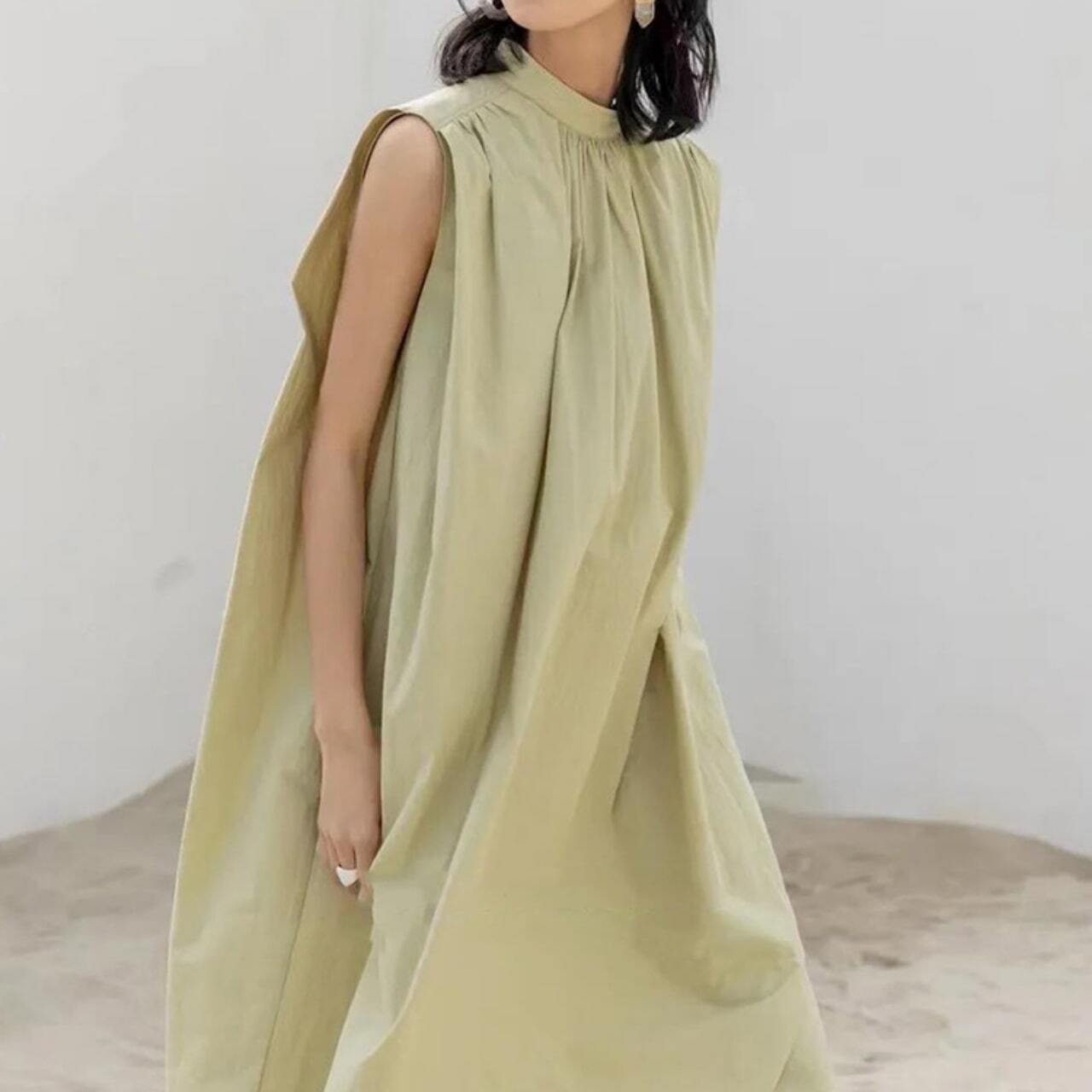 ノースリーブ バックセンター セパレート ワンピース M361 Crahni