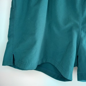 90s　アディダスオリジナルス　ナイロン　ショートパンツ　万国旗タグ　刺繍ロゴ