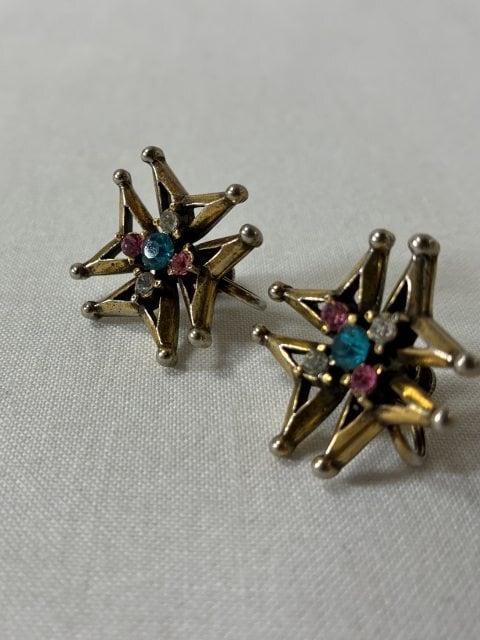 1950's Starburst Motif Design Earrings