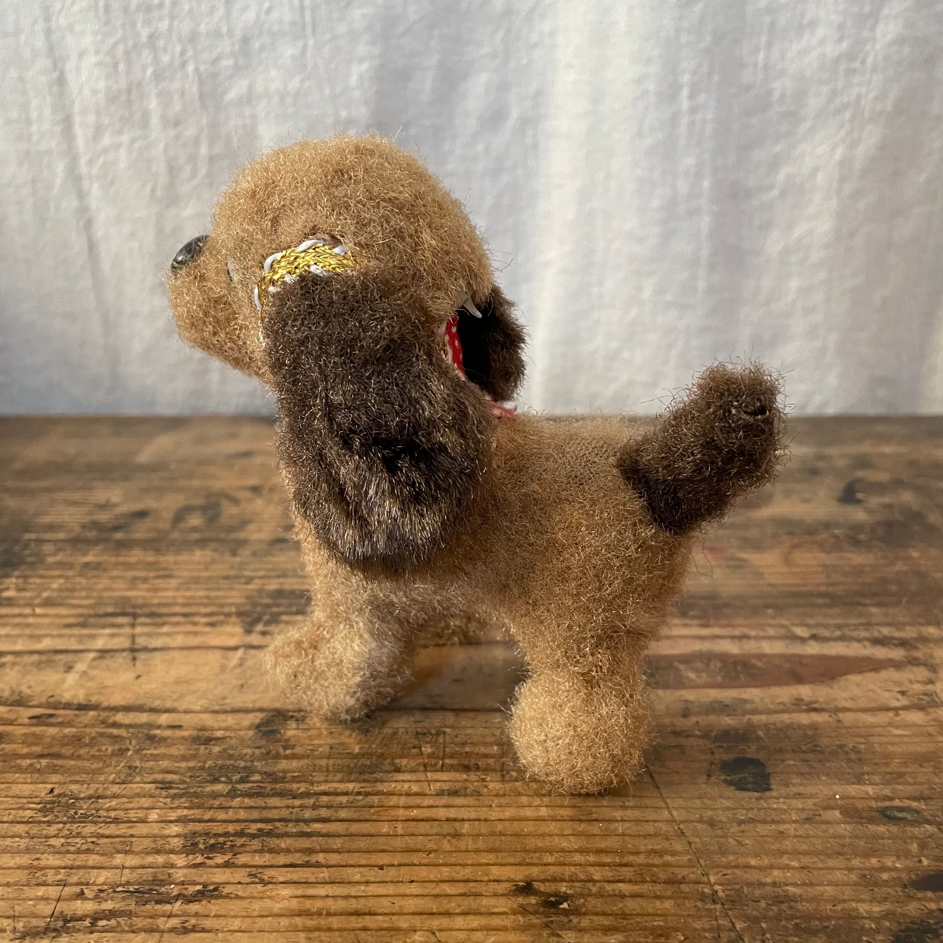 口が開く犬 | tsuitachi craft&brocante