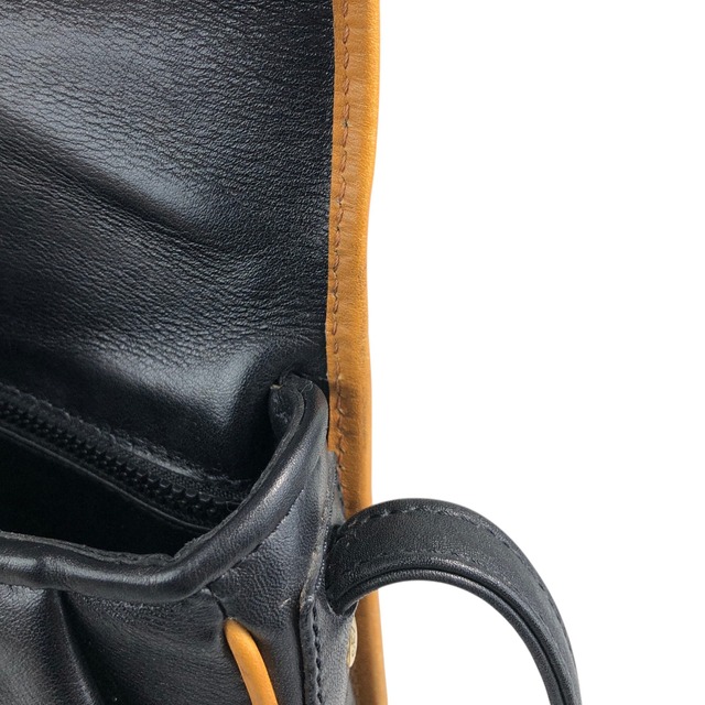 CELINE セリーヌ ショルダーバッグ ブラック×ブラウン ブラゾン型押し PVC レザー フラップ vintage ヴィンテージ オールド f8fsrs