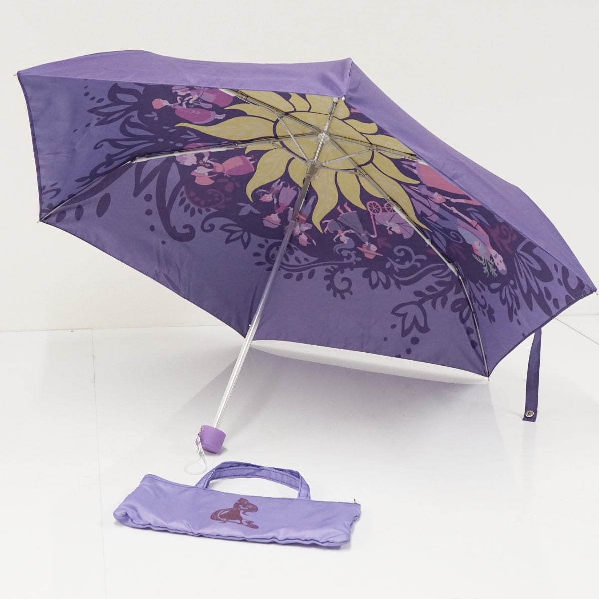折りたたみ傘 ディズニーストア USED美品 塔の上のラプンツェル Disney