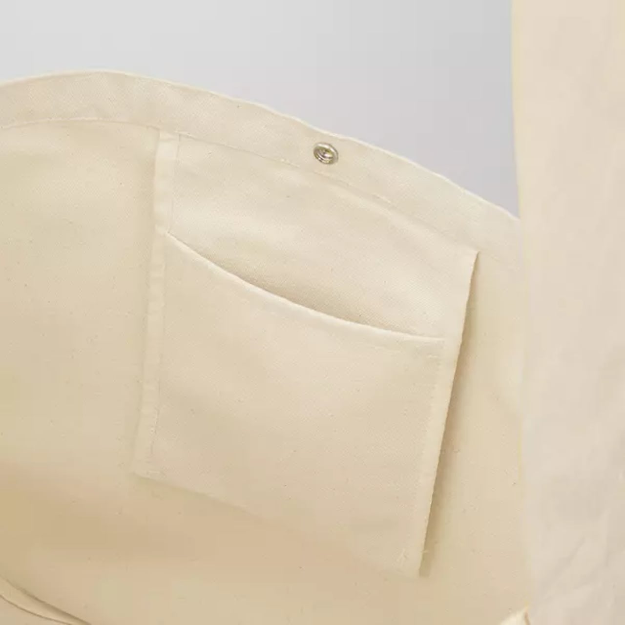 DHD(M)030【ニュースペーパーバッグ（ブラック）　りんごおじさんⅡ】