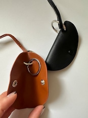 グラスクリップレザーネックレス