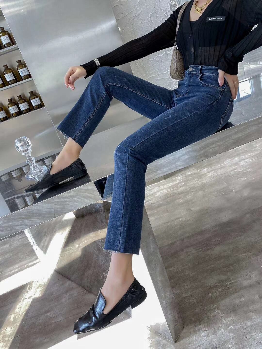 スキニーデニムパンツ