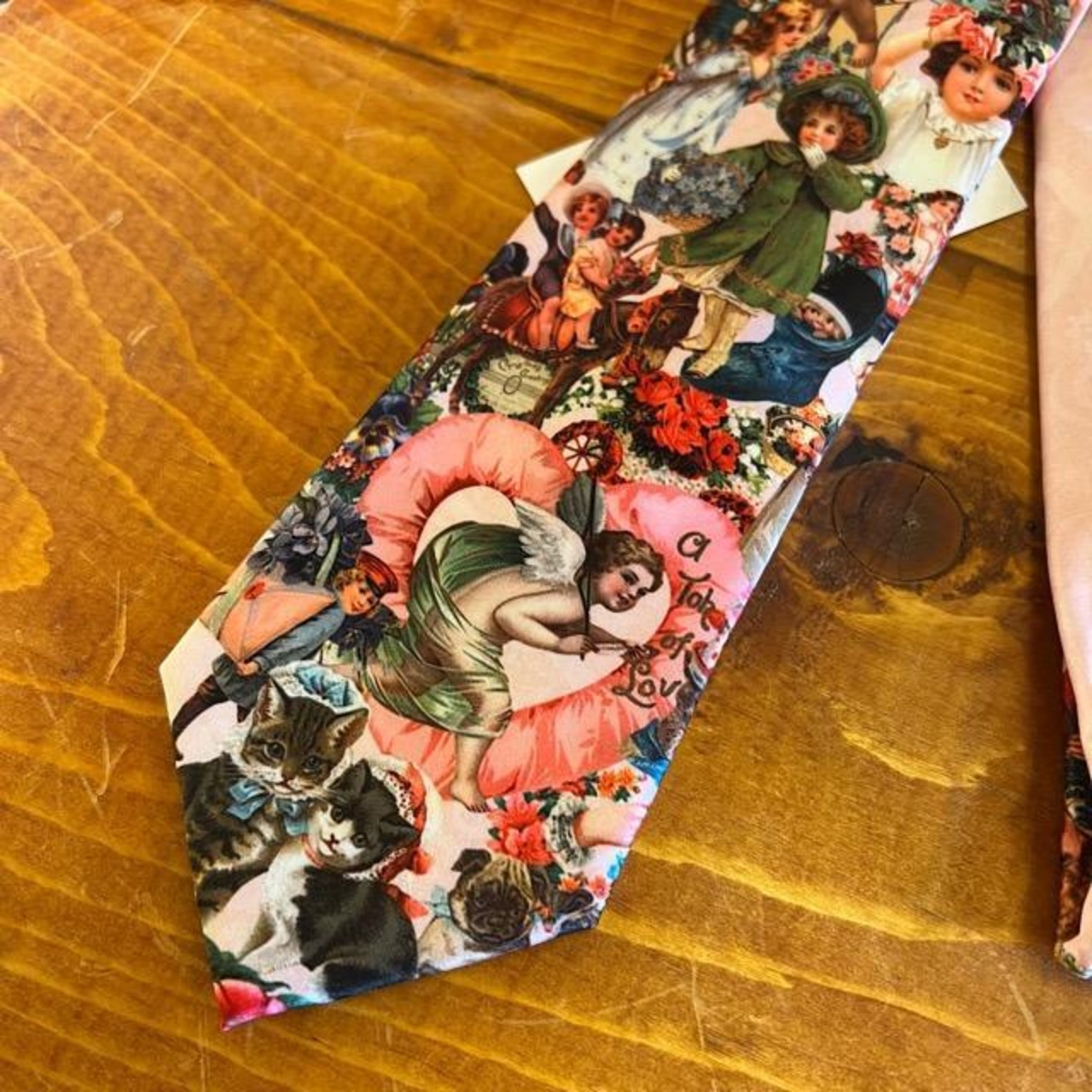 TOPANGA Accessory Heritage Tie, Angel Cat, Pink, Perfect for Gifts, Formal, Casual, Classic, Vintage　