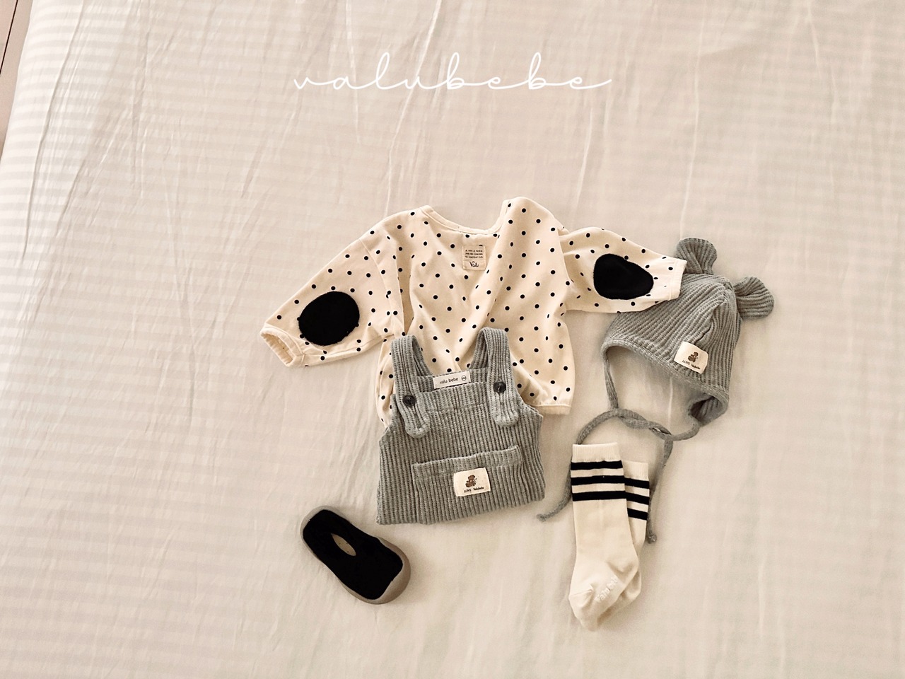 Valubebe 26/AP (Baby) Waffle Bear Bonnet Hat