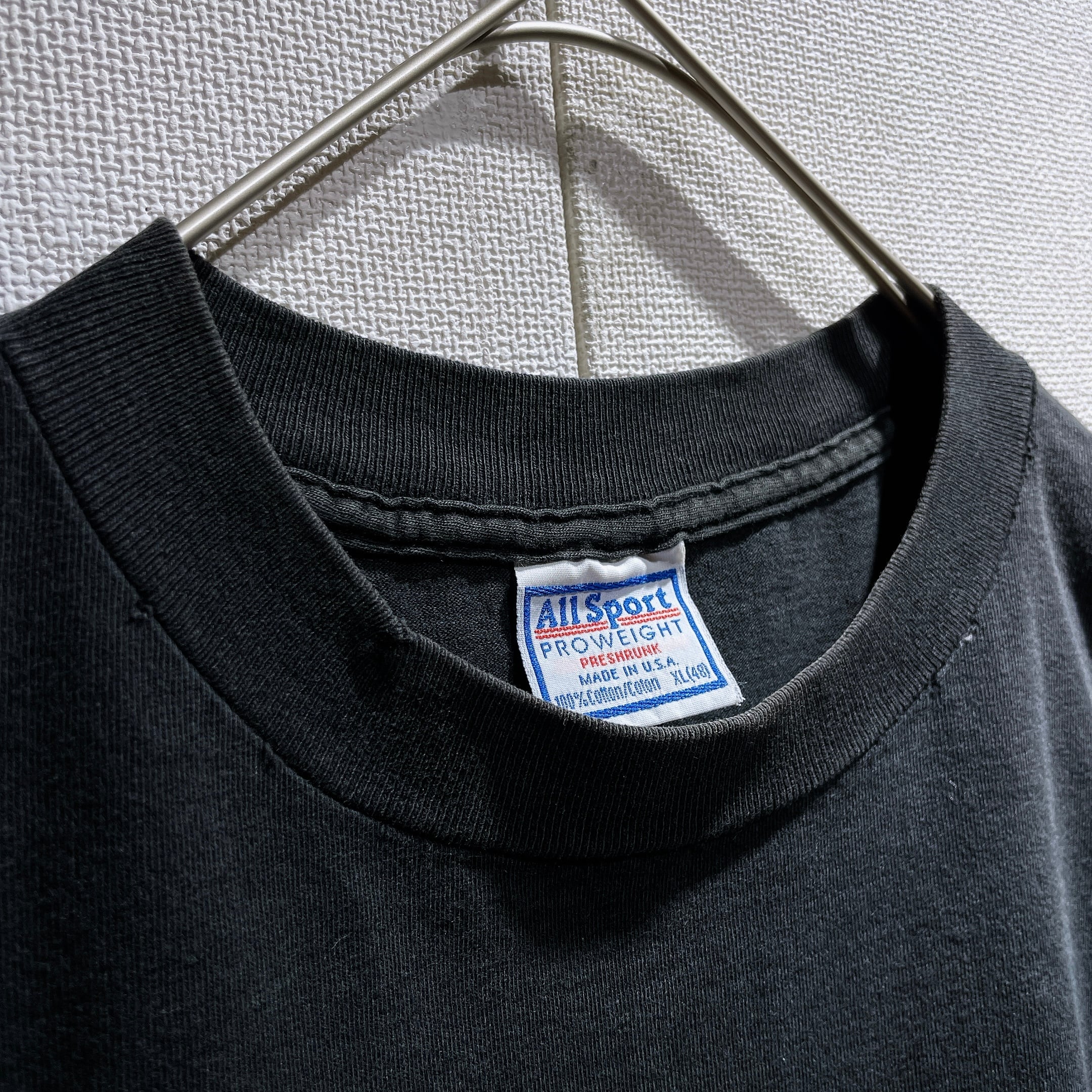 1994s POWELL PERALTA ” 覗きBONES ” printed Black Tee (made in Usa)