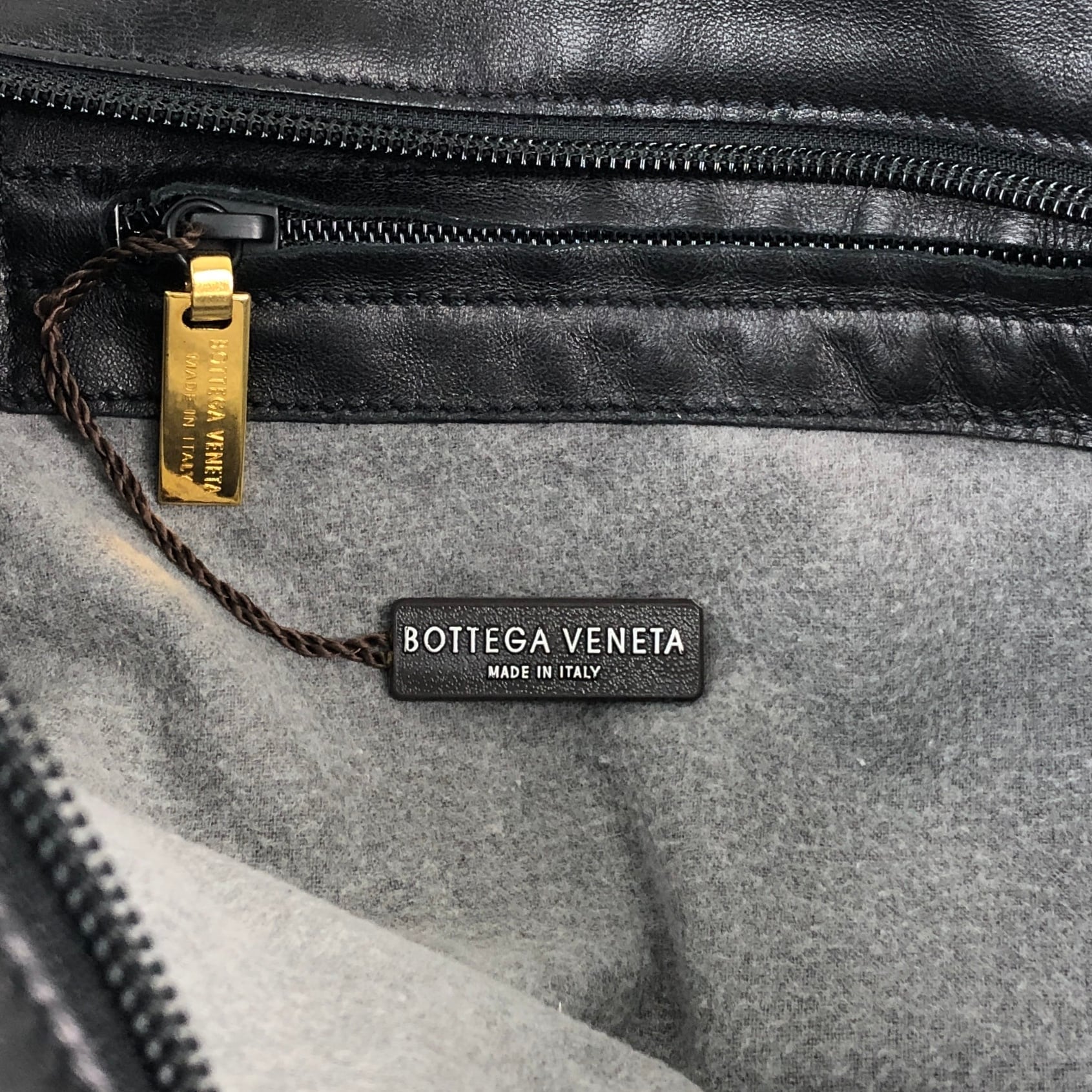 Bottega Veneta ボッテガ・ヴェネタ ハンドバッグ ブラック イントレ