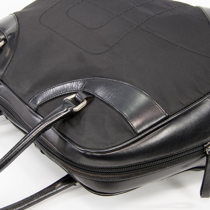 本物・送料無料・美品】PRADA・プラダ・ショルダーバッグ(人気・綺麗