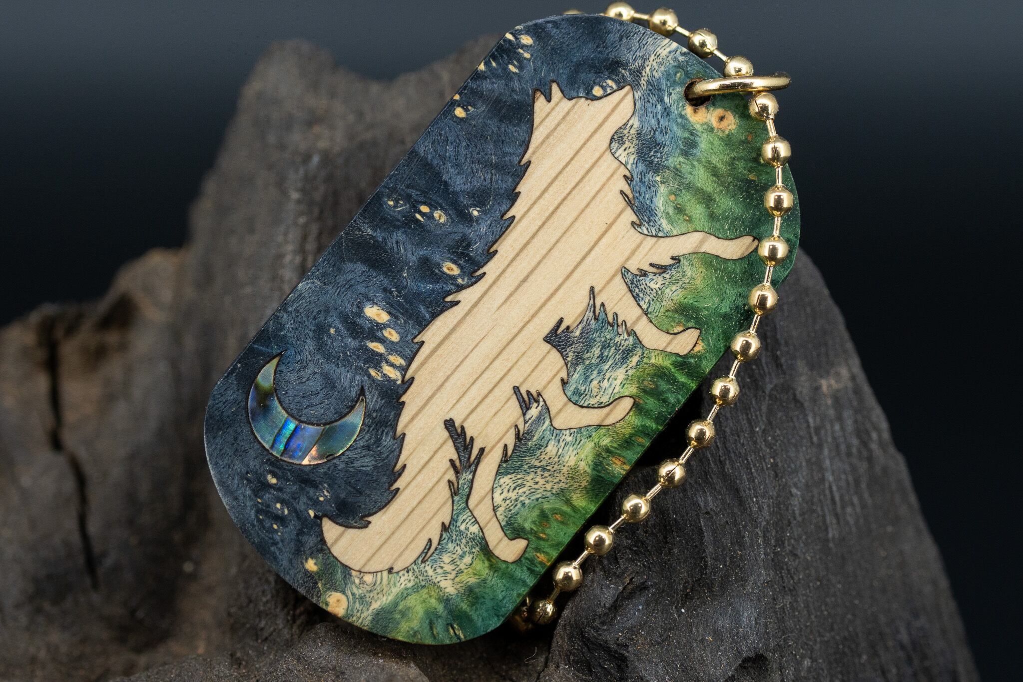 【カナダの象徴】ハードメープル スタビライズウッド ドッグタグ 象嵌 闊歩