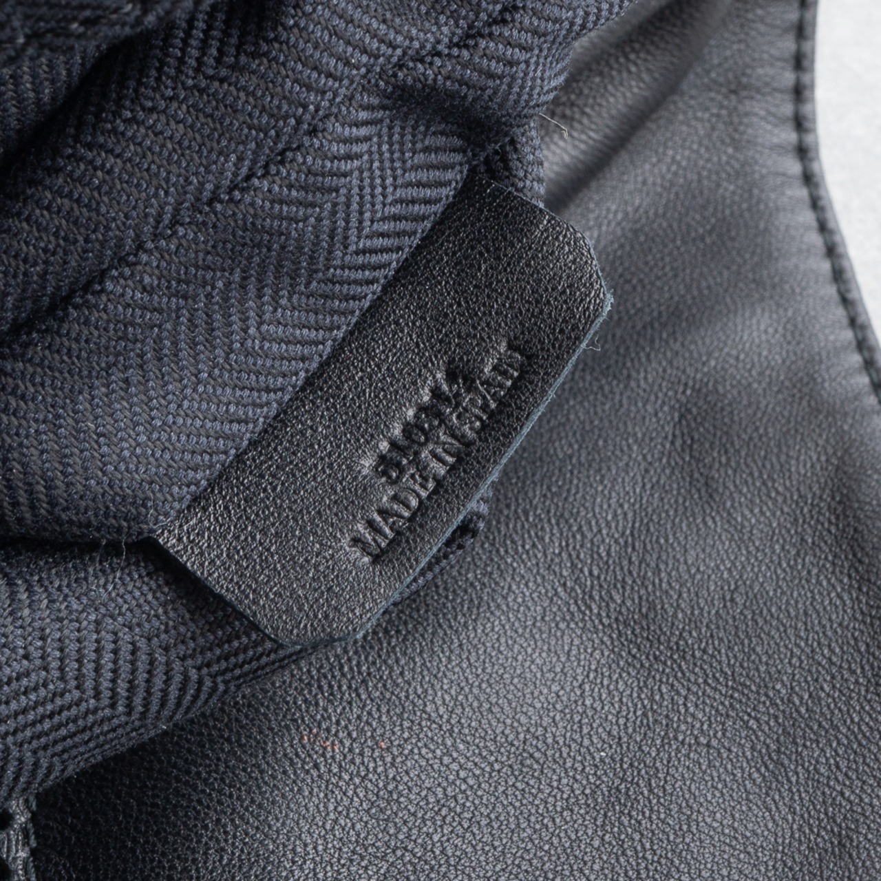 ロエベ フラメンコ ミディアム ヴィンテージ ブラック ラムスキン レザー