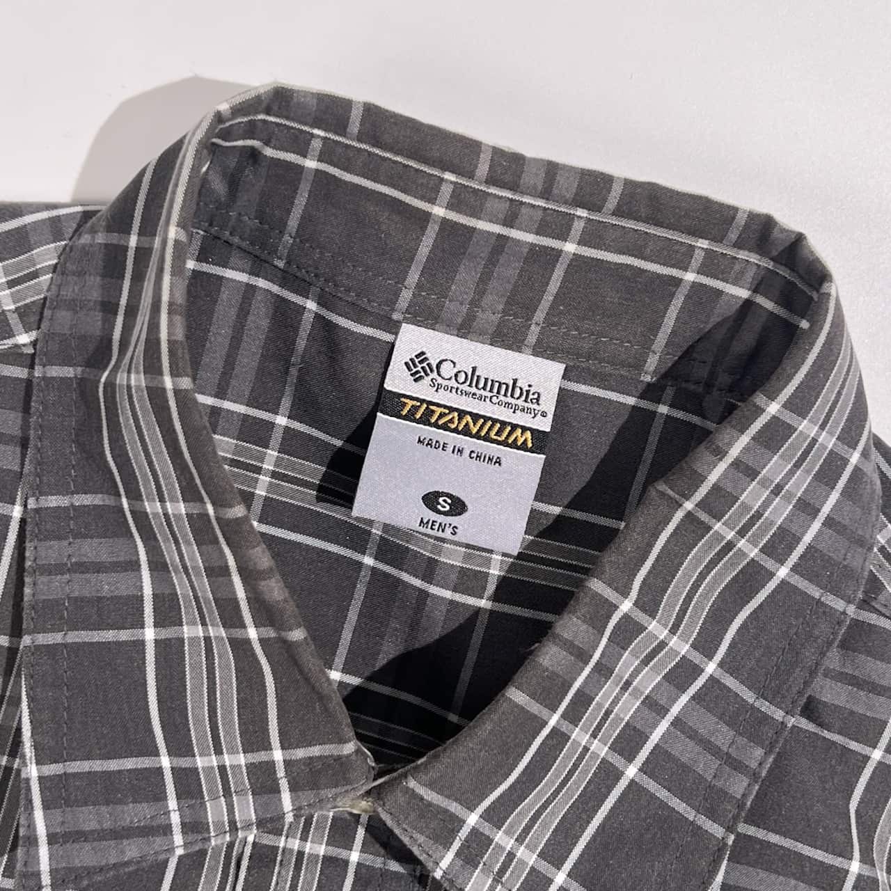 Columbia コロンビア TITANIUM チタニウム チェック柄 半袖シャツ S /ブラック系 メンズ