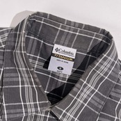 Columbia コロンビア TITANIUM チタニウム チェック柄 半袖シャツ S /ブラック系 メンズ