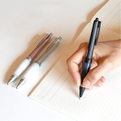 三菱鉛筆 油性ボールペン ジェットストリームアルファゲル 0.7 ブラック 書きやすい SXN1000071P24