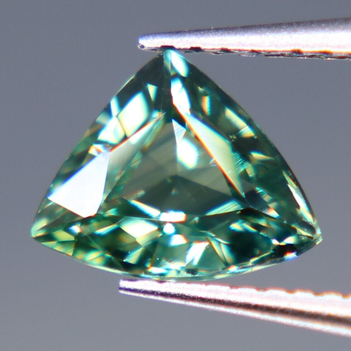 アルファサファイア 天然非加熱サファイア 0.78ct【Z946】 | GemQuality