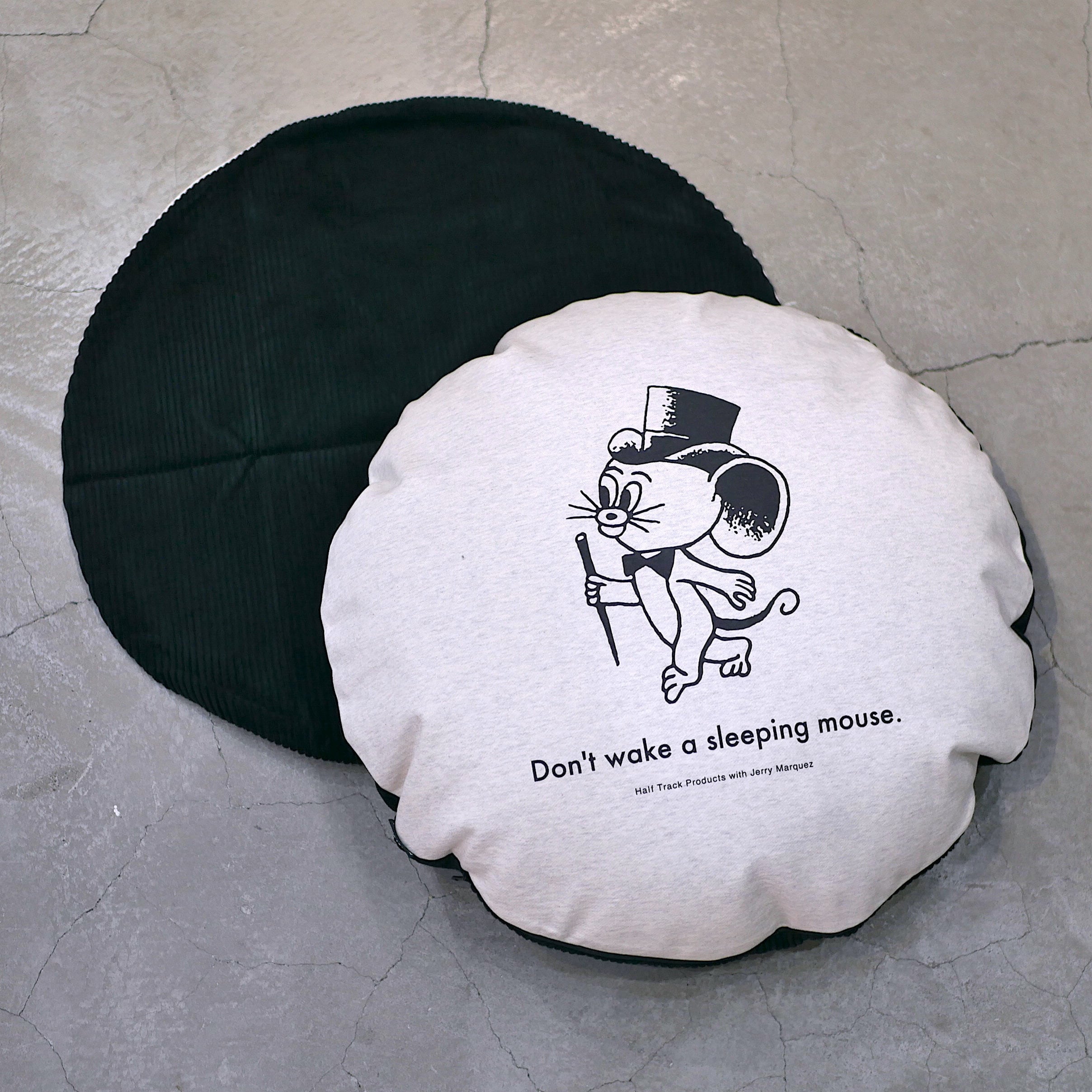 新品】HALF TRACK PRODUCTS nonsleep cushion