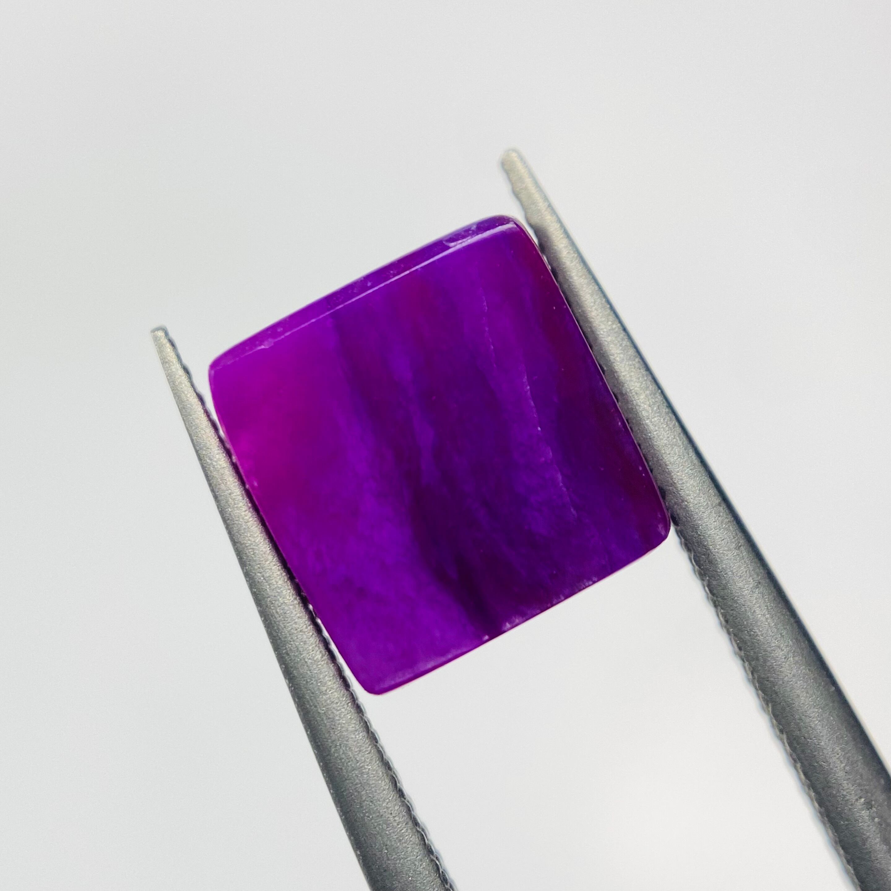 ★リッチパープルスギライト しずく型ルース③(SA+) 南アフリカ産スギライト 1.330ctルース