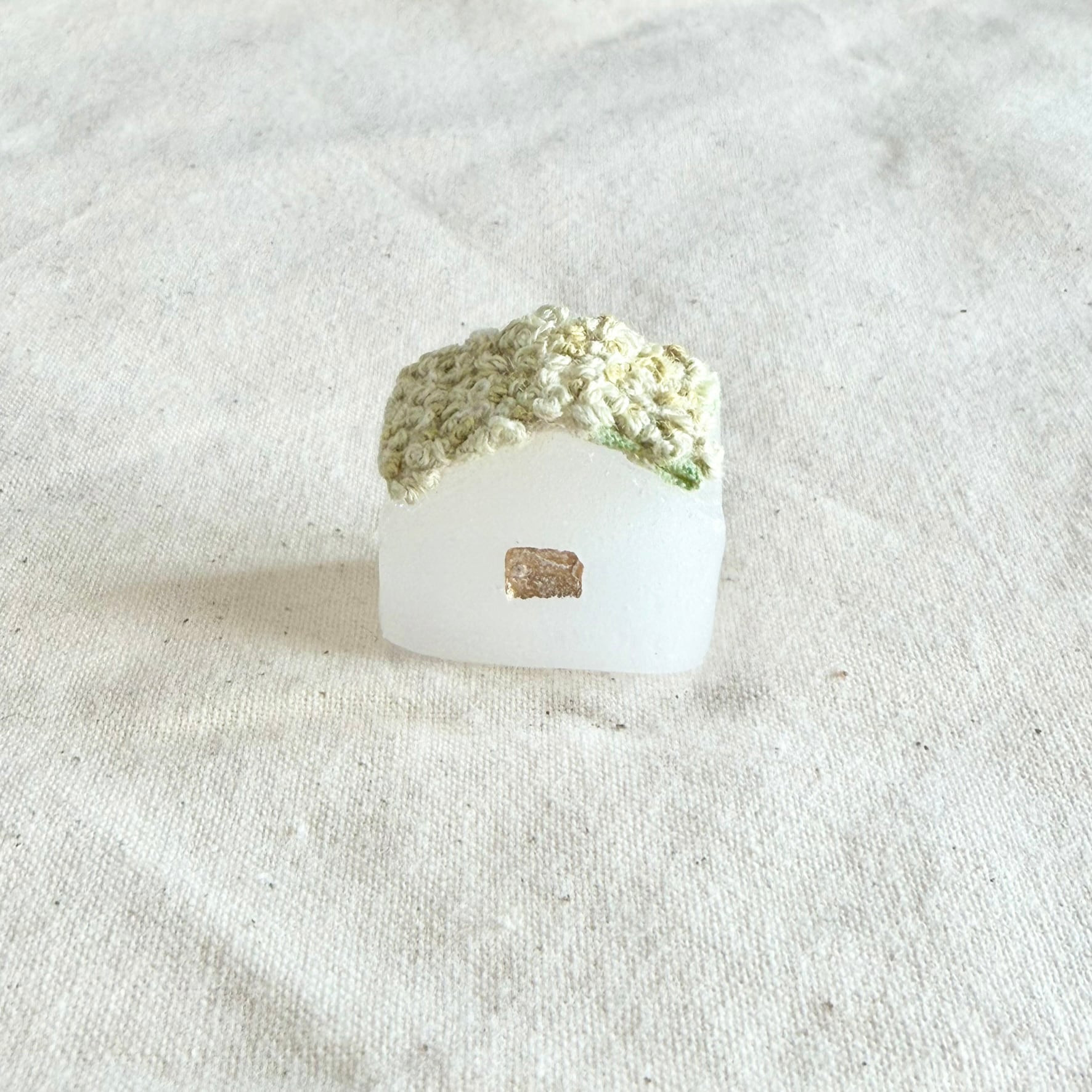 misaki kotori glass and thread