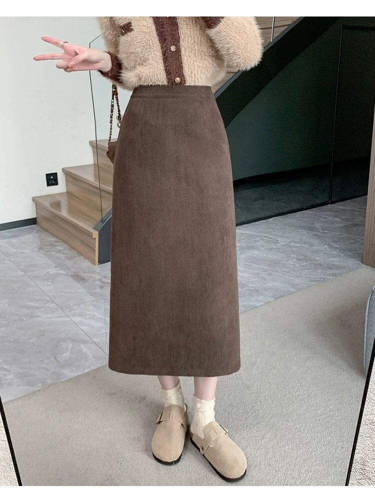 140cm〜 モカブラウンのコーデュロイバックスリットロングスカート