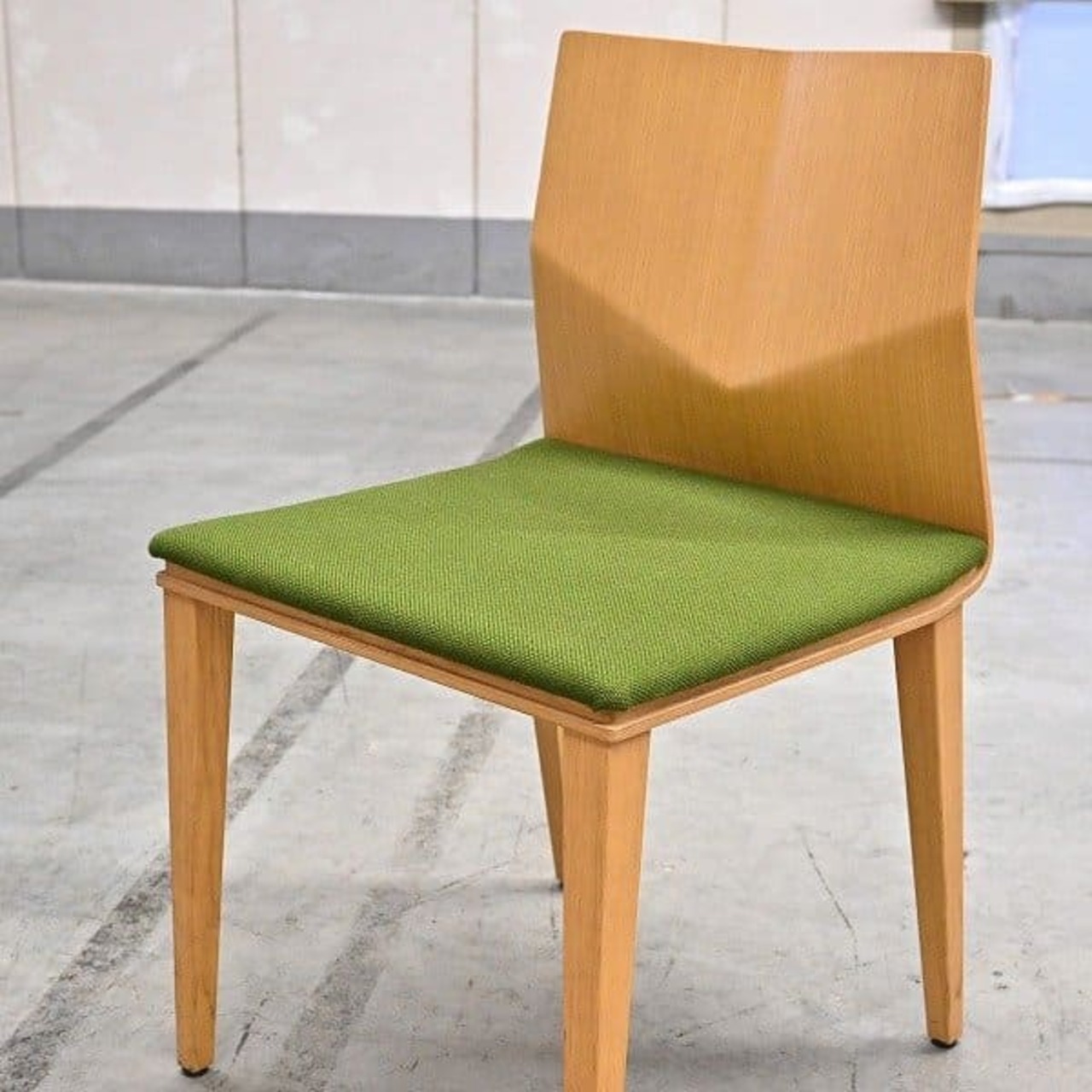 カンディハウス ダイニングチェアａ 張替え済み プライウッド ナラ材 オーク リビング 椅子 北欧スタイル アームレス CONDE HOUSE【中古家具/中古インテリア/USED家具ユーズド家具/リサイクル】