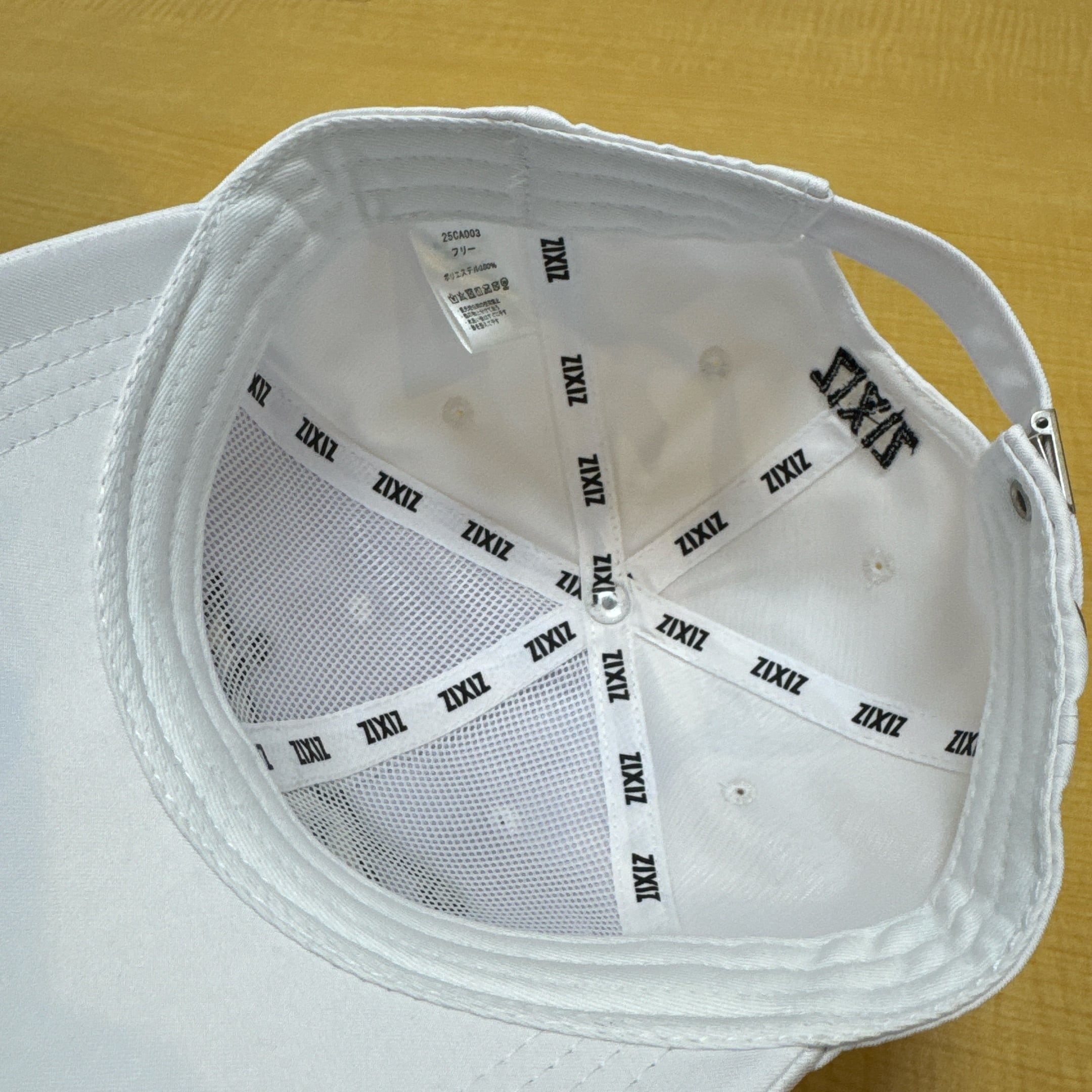 新型刺繍ZIXIZのキャップ3色展開、新型刺繍（ブラック・ホワイト