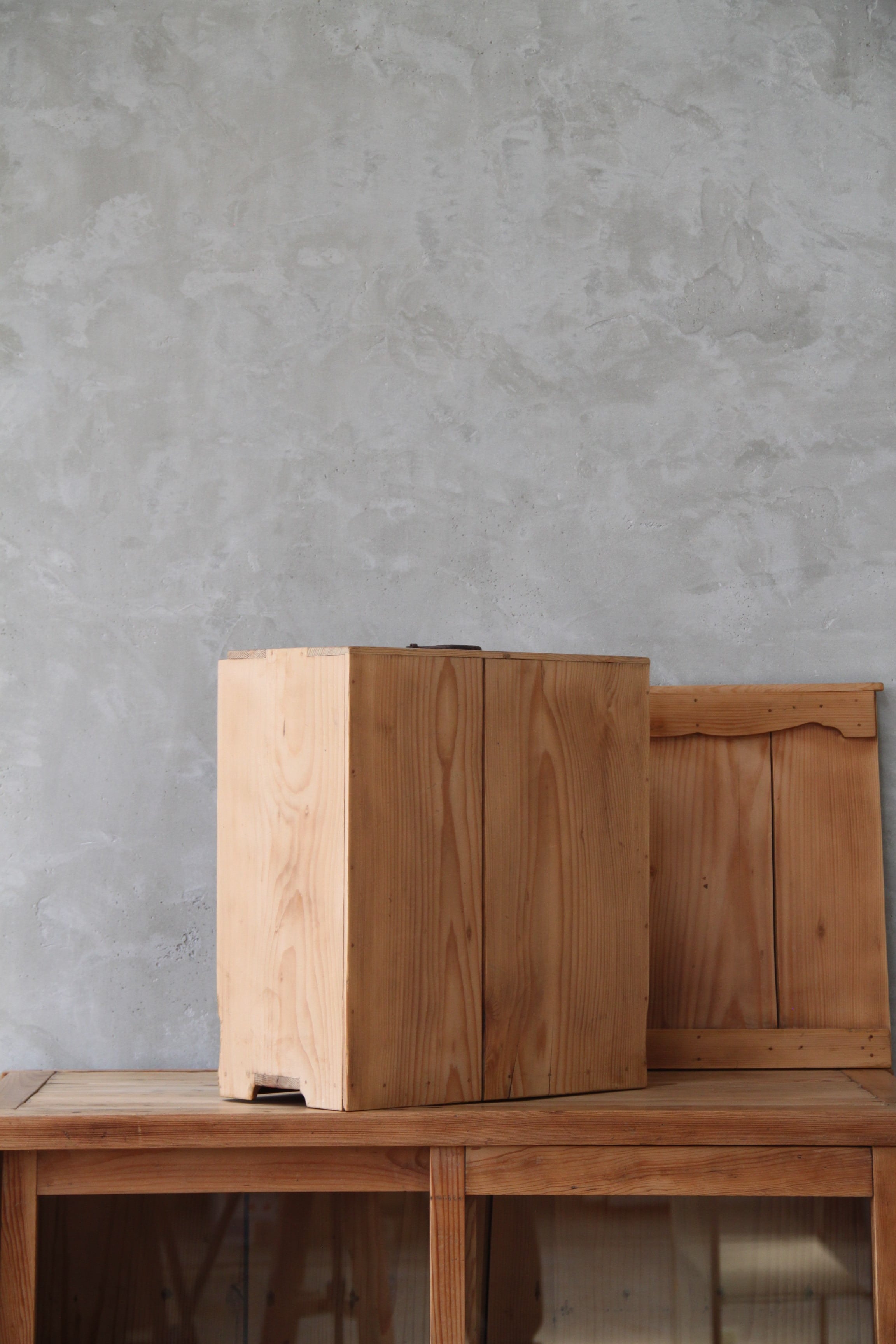 送料無料】木棚1 古家具/古道具/アンティーク/小箱/収納/ポストカード