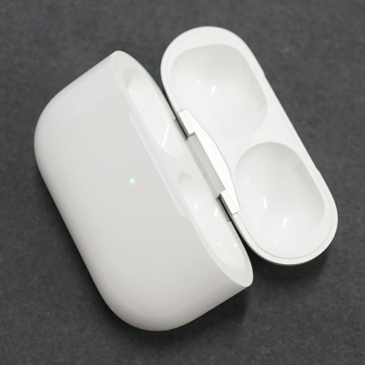 GINGER掲載商品】 【純正品】AirPods Pro 充電器 (充電ケース) のみ 第