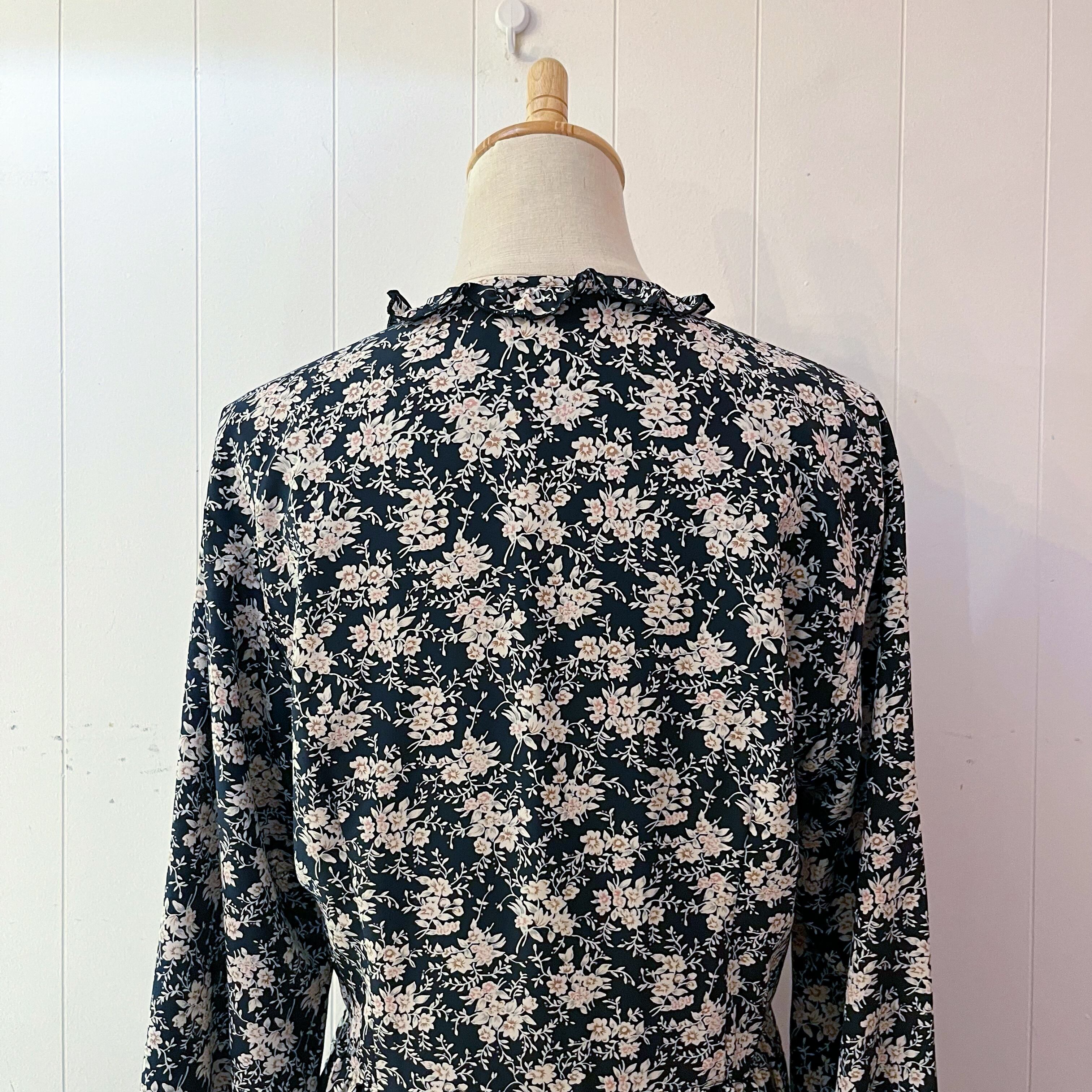 neck frill white flower one-piece