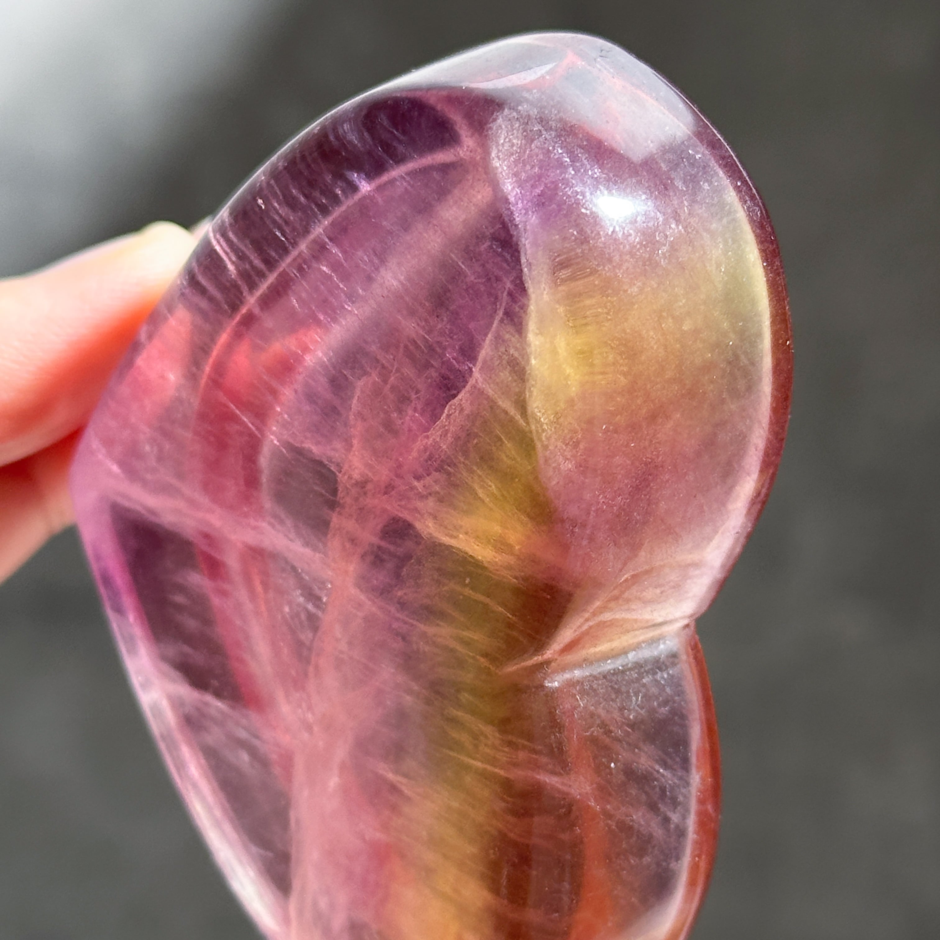 レインボーフローライトハート型のうつわ02◇ RainbowFluorite