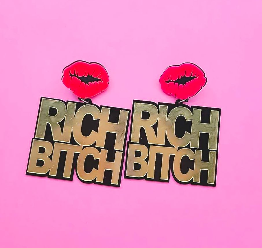 ＲICH ＢITCH　大振りピアス　超大振りピアス　リッチ　ゴージャス　ダンス　イベント　フェス　発表会　個性派　GOLDピアス　ゴールドピアス　唇ピアス　唇モチーフ　リップ　ピンク　アクセサリー　ピアス　イヤリング
