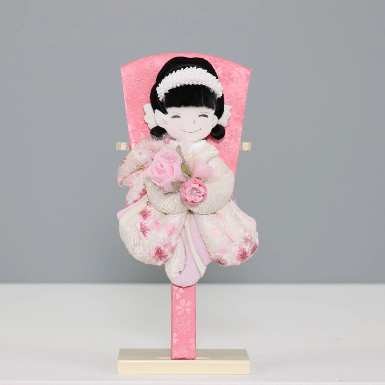 【桜子 振袖羽子板】 羽子板飾り スタンド飾り 羽子板|桜|スタンド仕様|和モダン|コンパクト