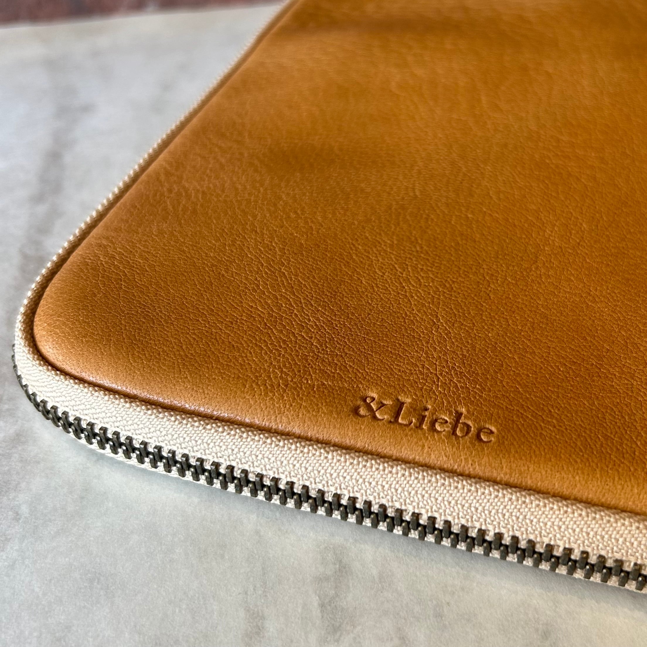 ＆Liebe「ペン好きの宝石箱 10本差しジップペンケース（栃木レザー