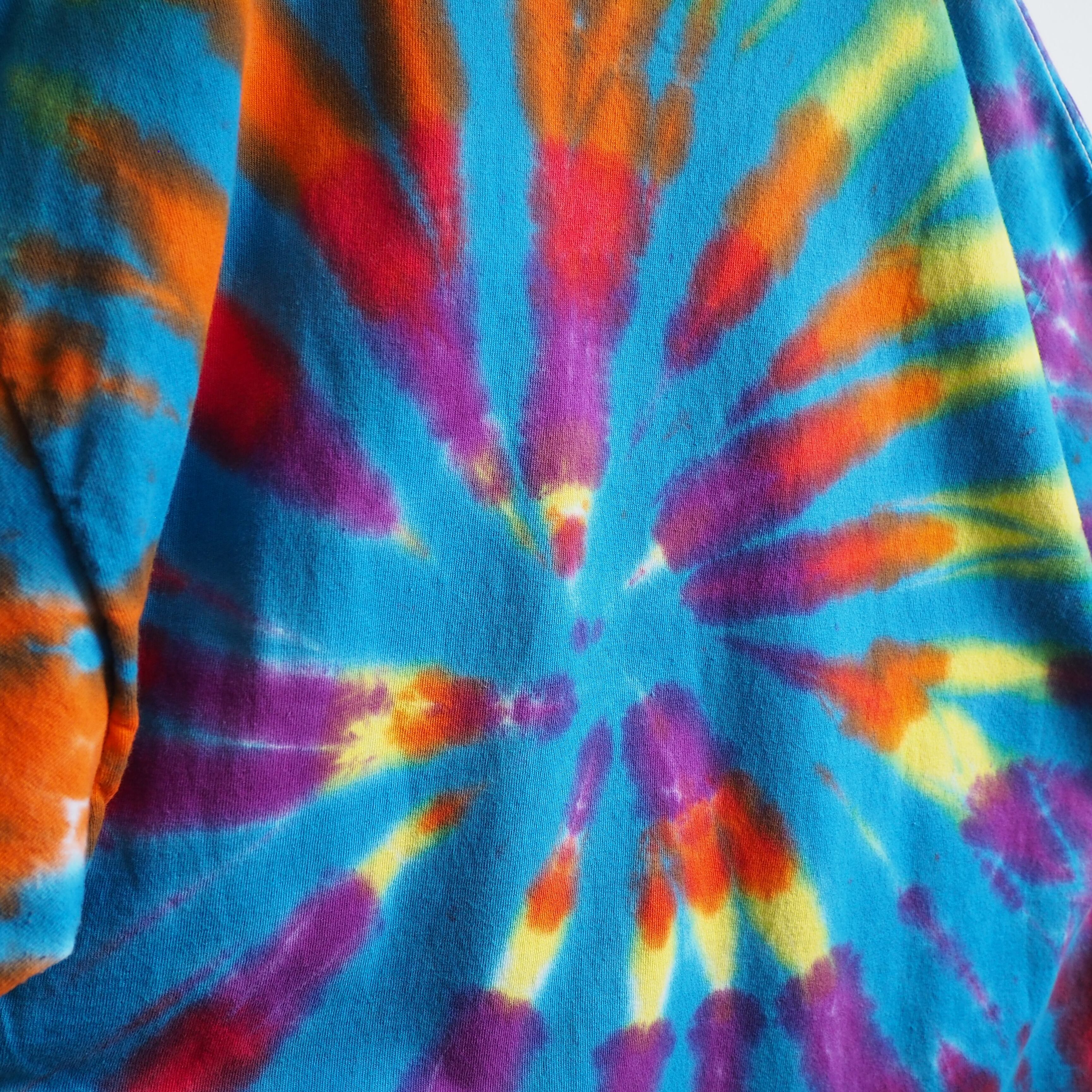 ” Sublime ” Sun and Waves Tie dye dyeing loose Tee
