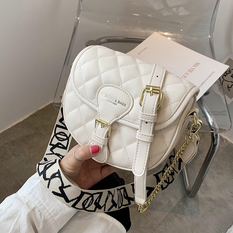 リンジ刺繍糸スモールバッグハンドバッグ2020新しい流行のファッションチェーンショルダーメッセンジャーバッグネットレッドワイルドサドルバッグ 手作りハンドバック48504458298