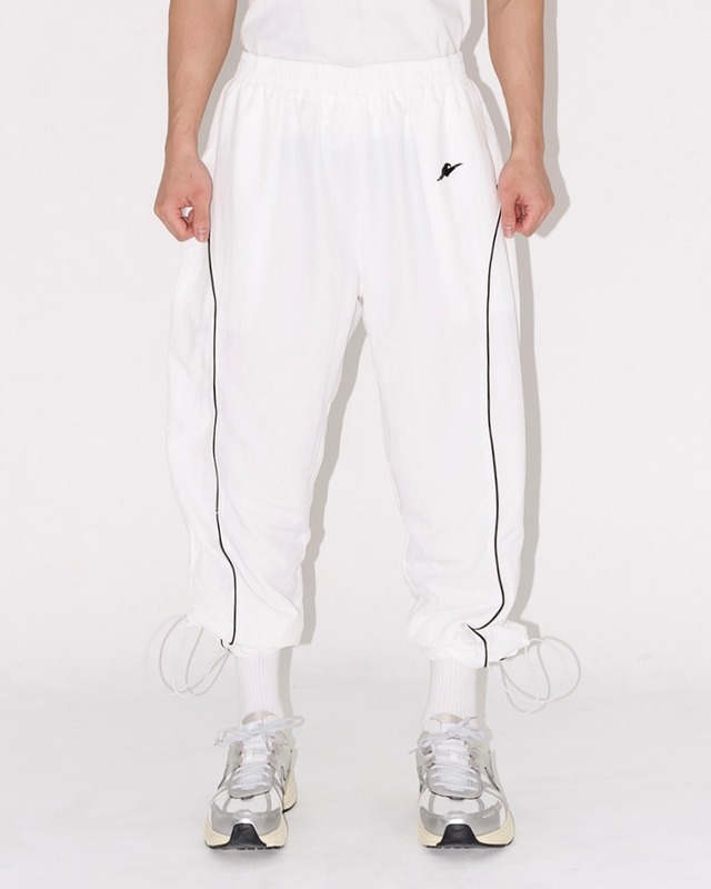 トラックパンツ　ホワイト