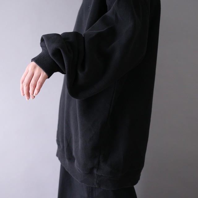 "FILA" black one-tone XXL over silhouette half-zip sweat pullover