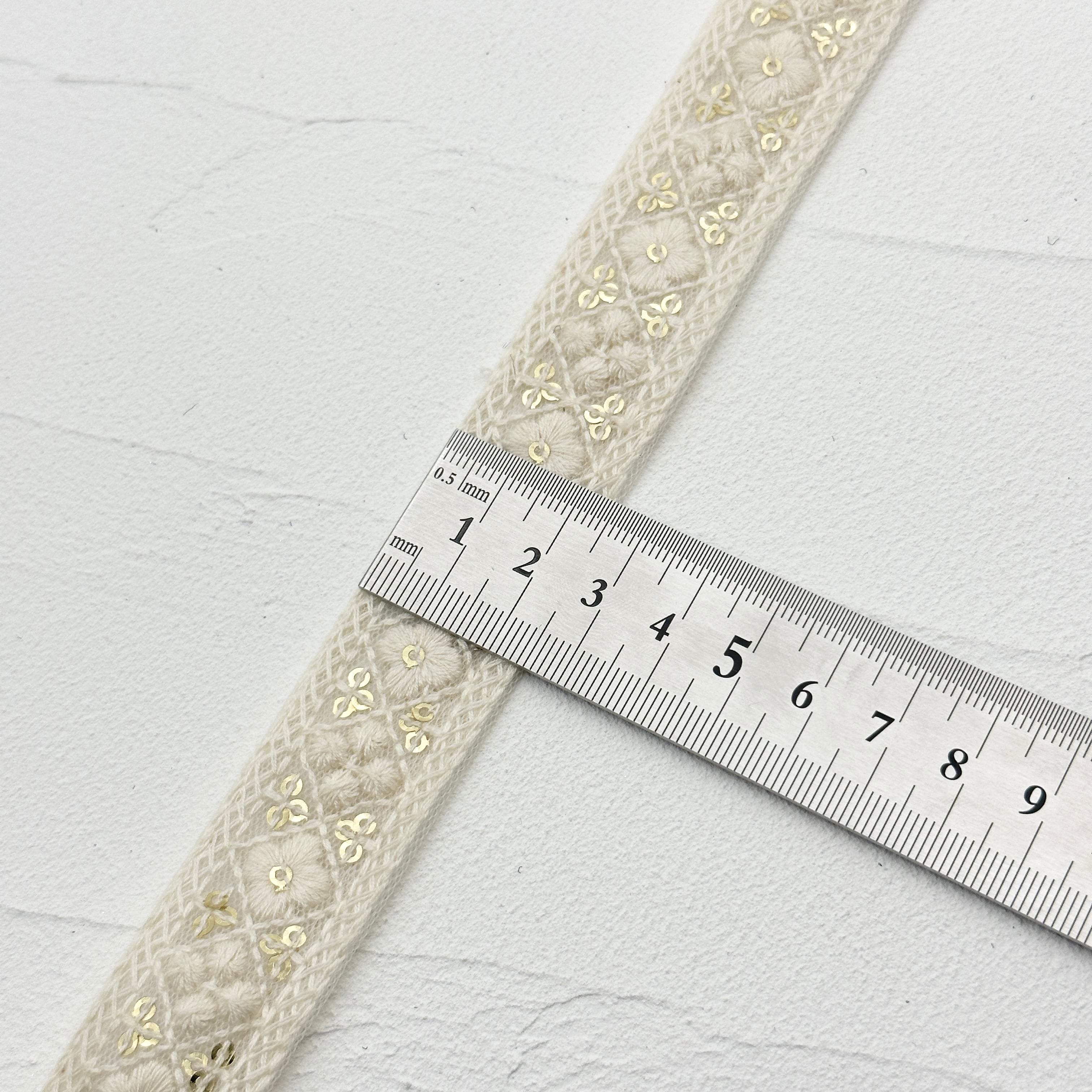 インド刺繍リボン ホワイトライン[ホワイト] 1116 | インド刺繍リボン