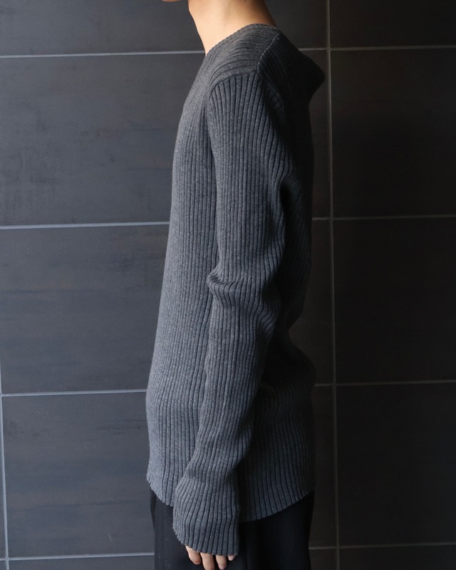v-neck rib knit