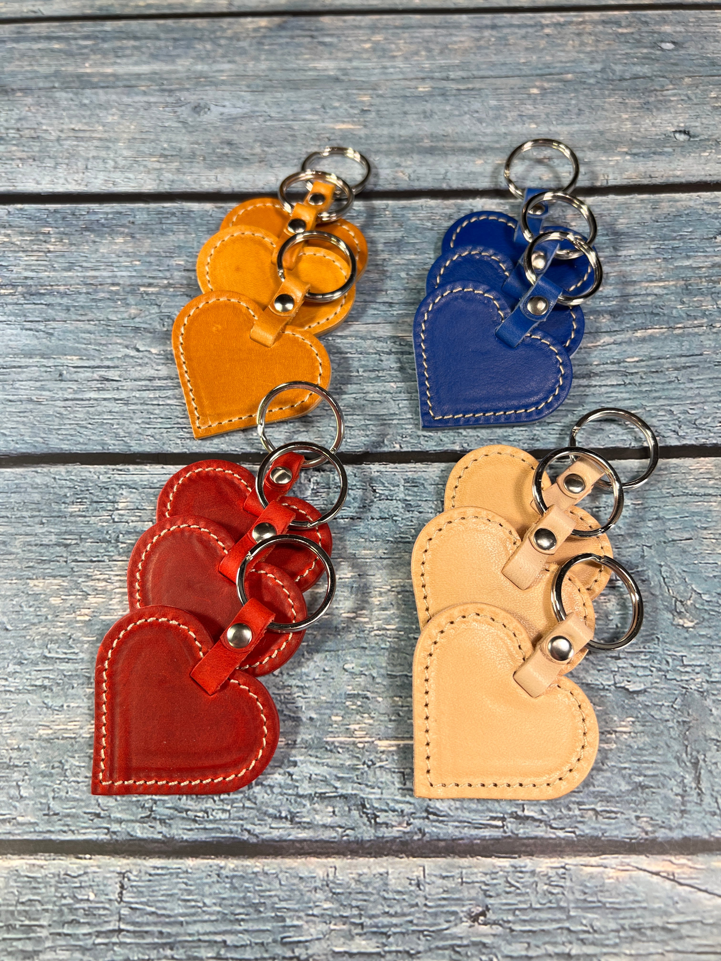 ネームプレート 犬 迷子札 可愛い ハート型 本革 レザー | 愛犬の本革