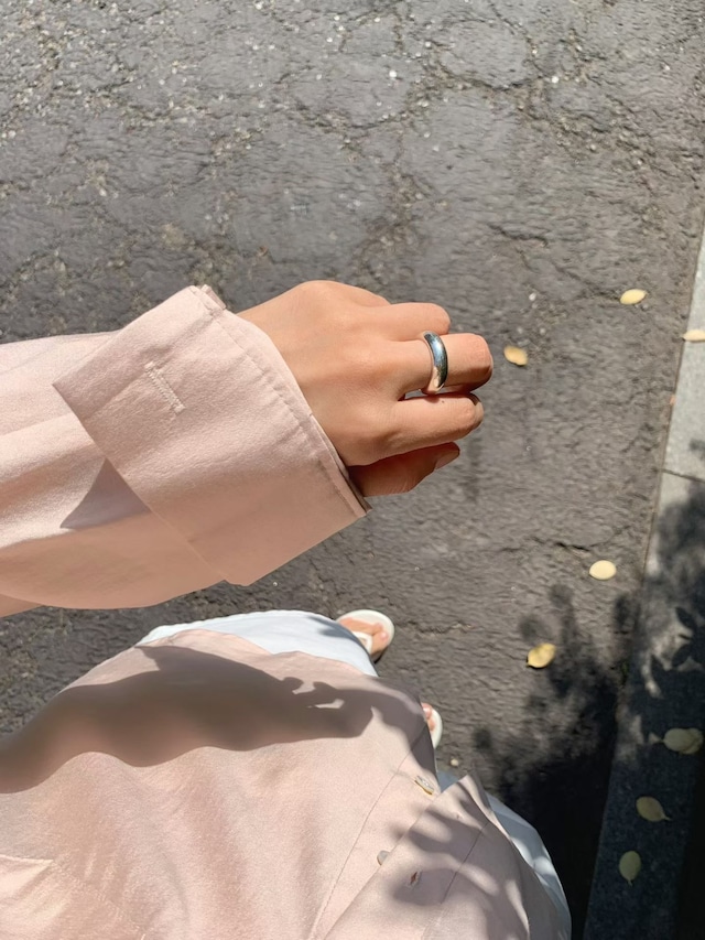 (LITER) glossy boxy shirt / 2color
