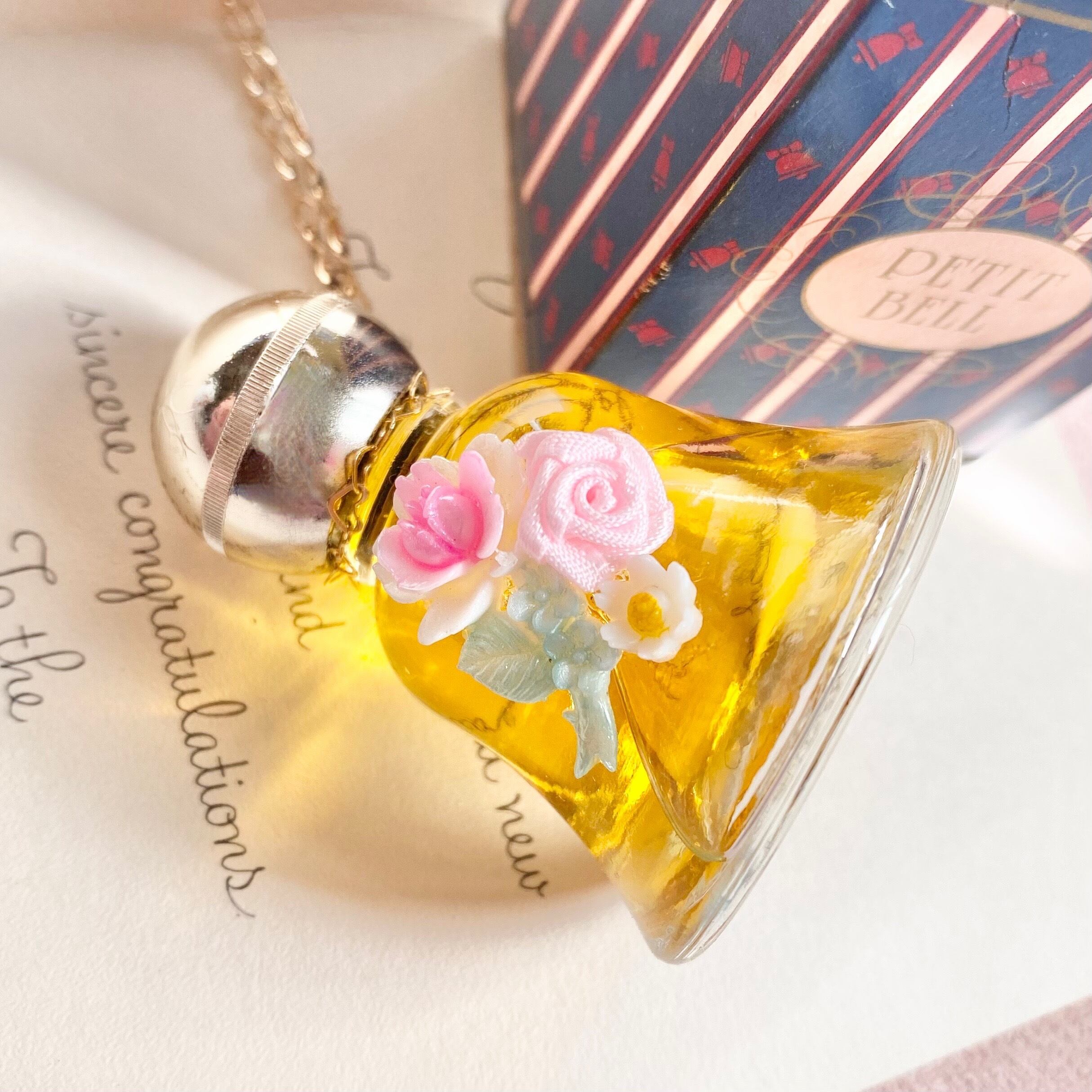 AVON 02 Hand painted perfume neckless ペイント香水瓶ネックレス