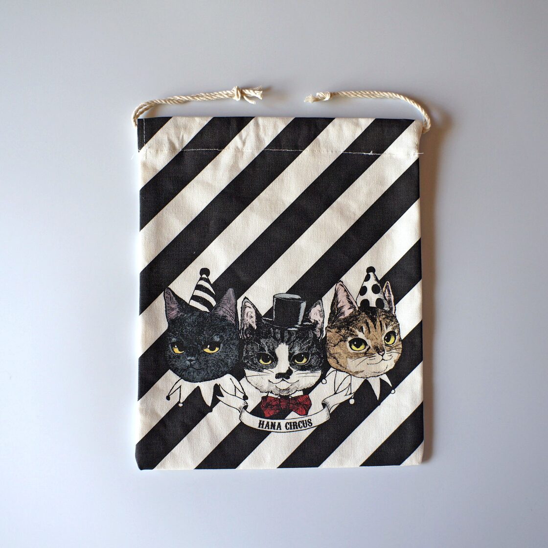 HANA circus original 巾着ポーチ 猫 サーカス団 ブラックストライプ  