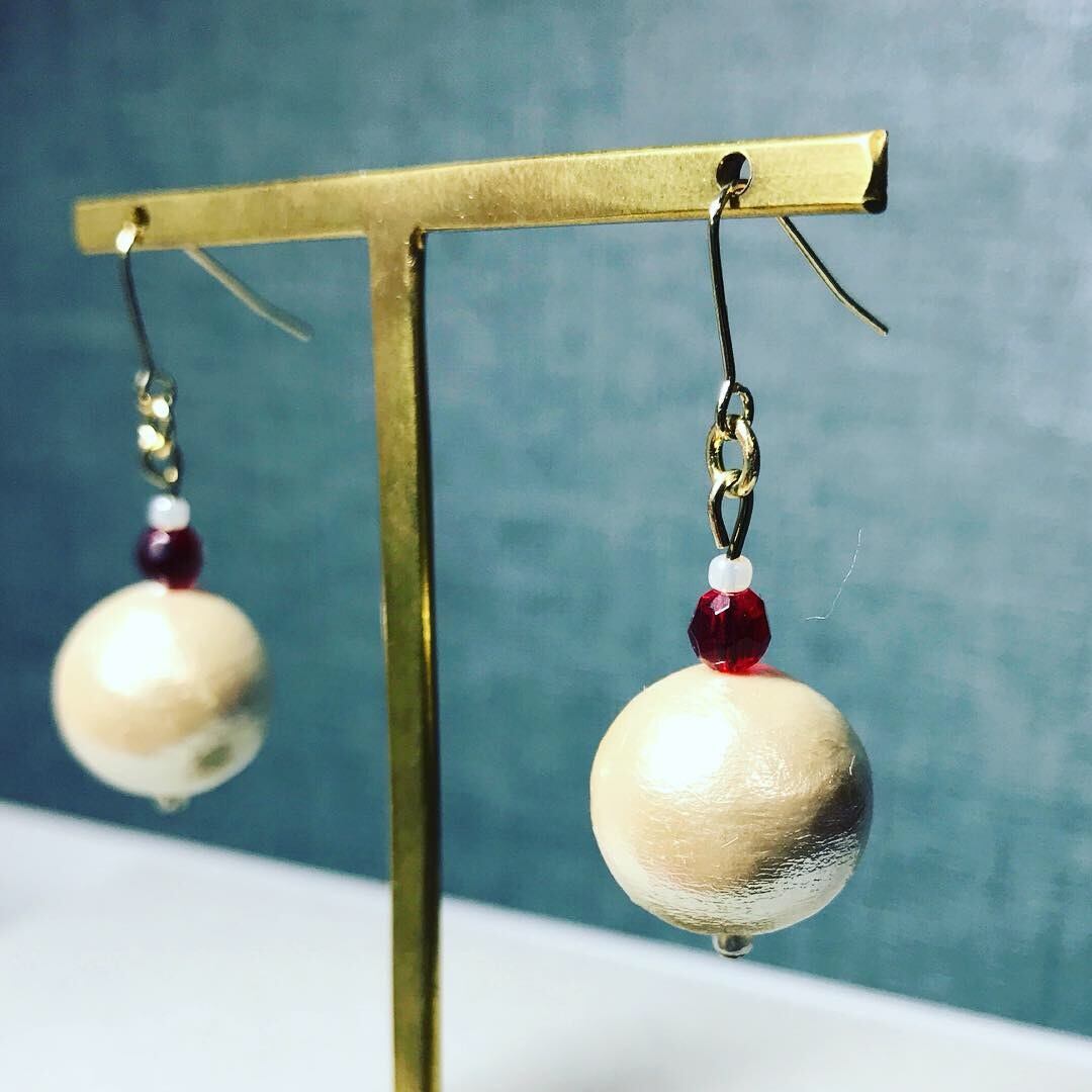 0019:大粒コットンパールピアス