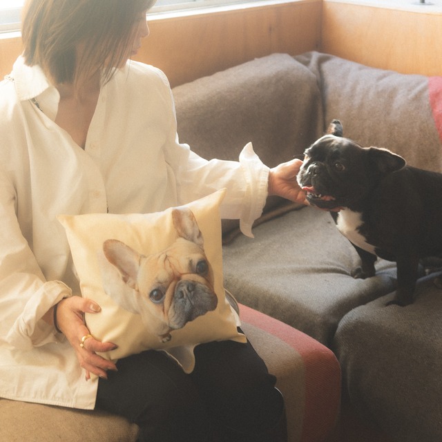 【ペット プリント 】スクエアタイプクッションカバー 11色 持ち歩き 刺しゅうオプション名入れ 犬好き 猫好き 愛犬 愛猫 写真入りプレゼント