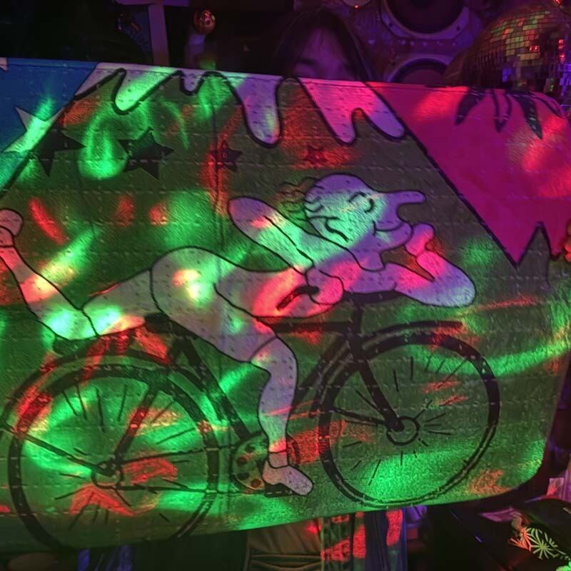 アルバート・ホフマン バイシクル・デイのLSD ブロッターアートを